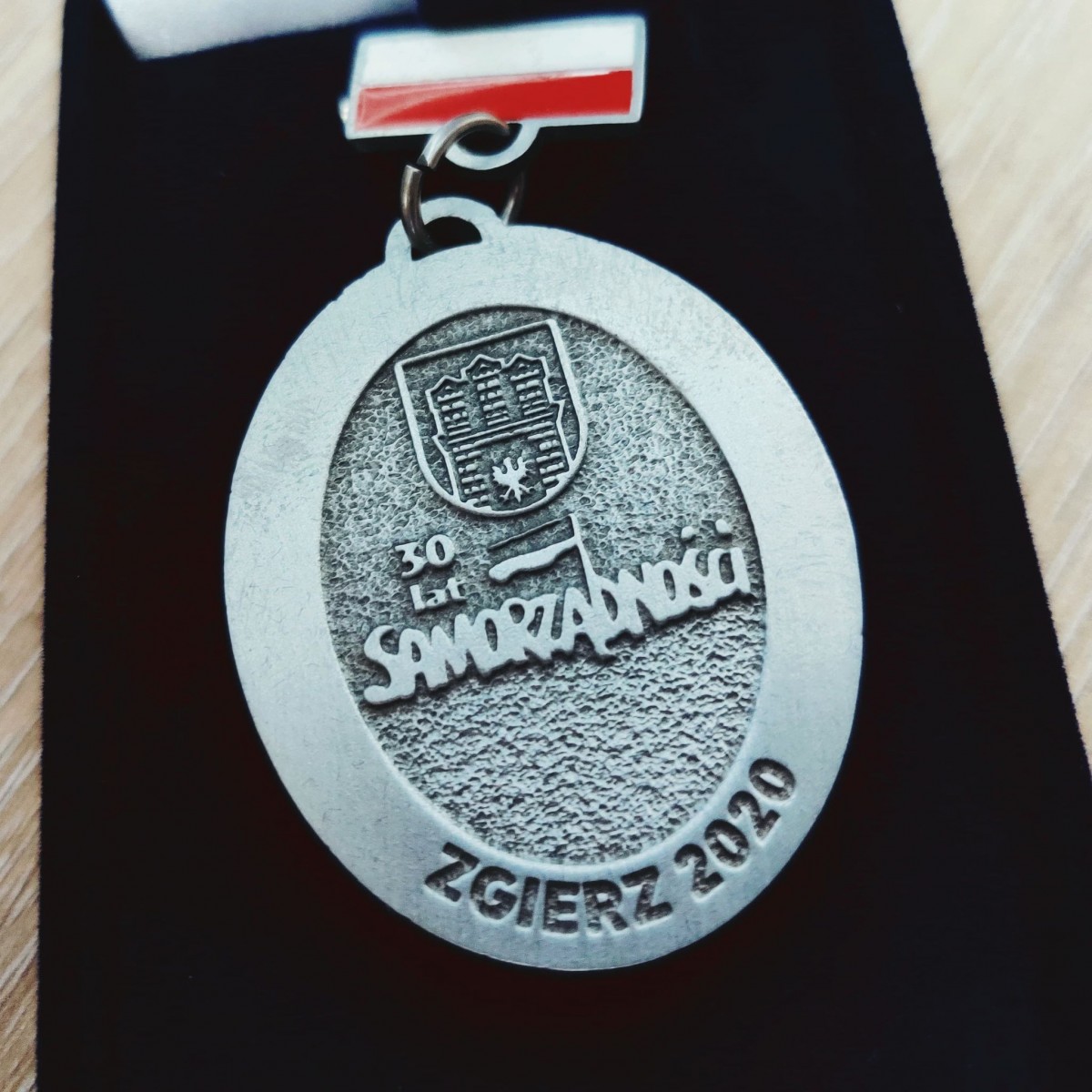 awers Zgierskiego Medalu - 30 lat Samorządności