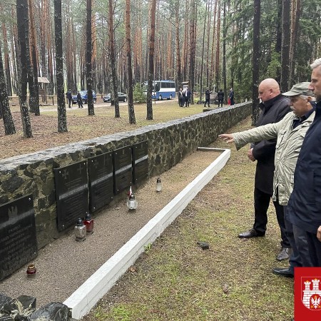 Cmentarz Legionistów w tzw. Polskim Lasku poległych w 1915 roku 