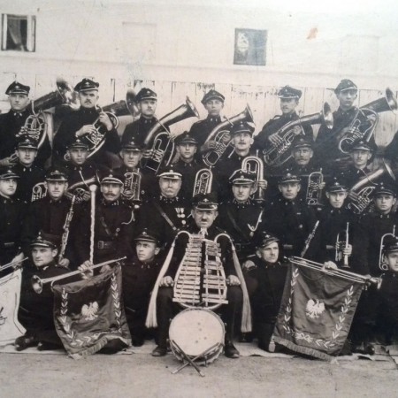 Orkiestra OSP w Zgierzu, fotografia wykonana z okazji X-lecia istnienia Orkiestry, 1931 r. (ze zbiorów OSP w Zgierzu)