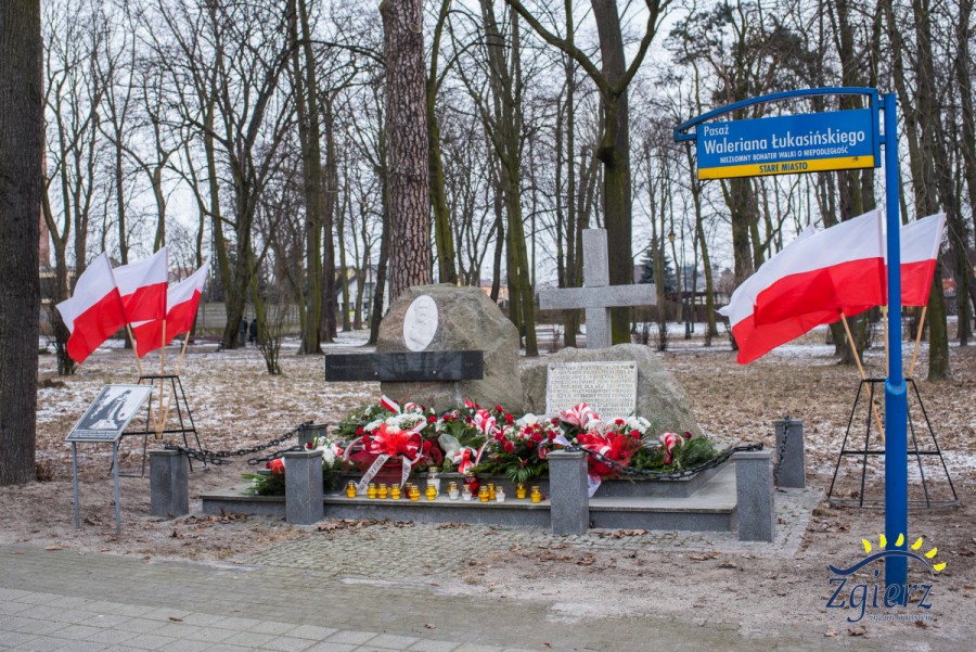 Pomnik Waleriana Łukasińskiego w Zgierzu (27.02.2018 r.)