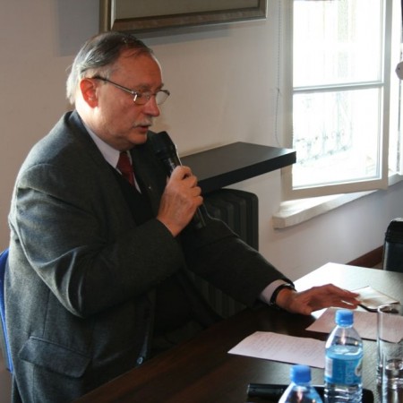 prof. dr hab. Tadeusz Dubicki