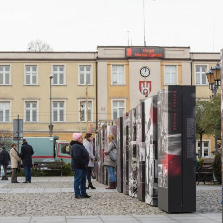 Plac Jana Pawła II - wystawa plenerowa "1956: Polska-Węgry. Historia i pamięć" 