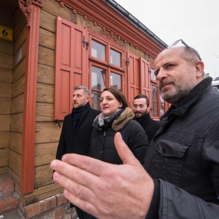 Wiceminister Magdalena Gawin w Parku Kulturowym Miasto Tkaczy