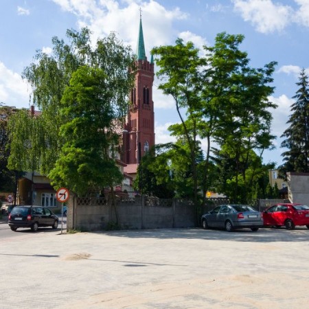 Nowe miejsca parkingowe w pobliżu Szkoły Podstawowej Nr 4