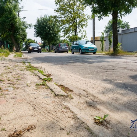 Widok ul. Bazylijskiej przed inwestycją - 28.06.2017 r.