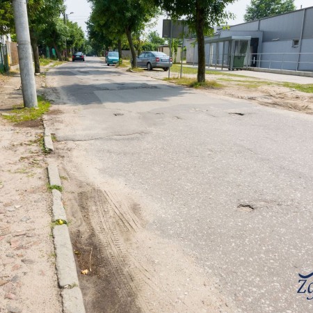 Widok ul. Bazylijskiej przed inwestycją - 28.06.2017 r.