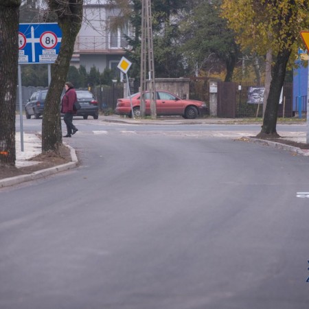 Widok ul. Bazylijskiej po zakończonej inwestycji - 10.11.2017 r.