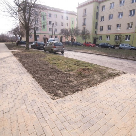 Widok chodników na osiedlu Stary Kurak po zakończonej modernizacji -  07.02.2018 r.