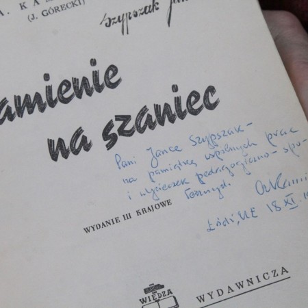 Książka "Kamienie na szaniec"