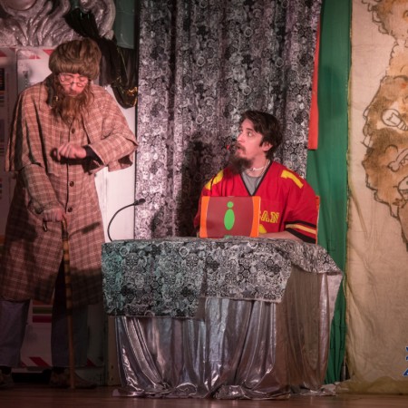 Spektakl "Kosmiczny przyjaciel Kłamczuszka"