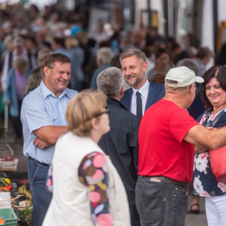 Odbiór robót po zakończeniu drugiego etapu przebudowy miejskiego targowiska przy ul. Aleksandrowskie - 31.08.2018 r.