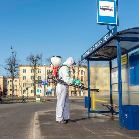 Mycie i dezynfekcja przystanków autobusowych