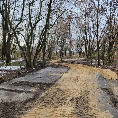 teren przy ulicy Boya-Żeleńskiego w Zgierzu- widok w trakcie inwestycji