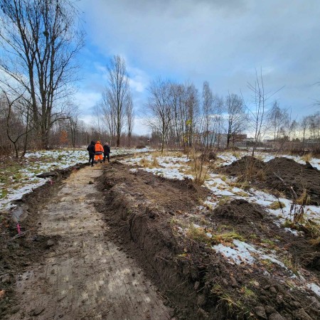 teren przy ulicy Boya-Żeleńskiego w Zgierzu- widok w trakcie inwestycji