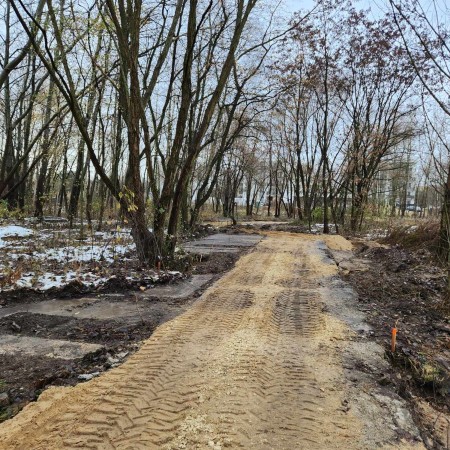 teren przy ulicy Boya-Żeleńskiego w Zgierzu- widok w trakcie inwestycji