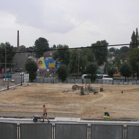 Zdjęcie przedstawia Plac Jana Pawła II - Prace przy rewitalizacji