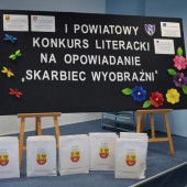 Tablica z informacją o konkursie - fot. Starostwo Powiatowe w Zgierzu