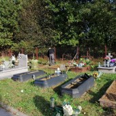 Groby na cmentarzu komunalnym w Zgierzu