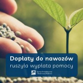 Grafika przedstawiająca rękę, na której znajduje się nawóz dla roślin