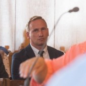 Radosław Piotrowicz podczas sesji rady miasta