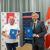 Przedstawiciel firmy Rembud i Prezydent Miasta Zgierza