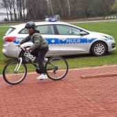 dziecko na rowerze - fot. Pollicja
